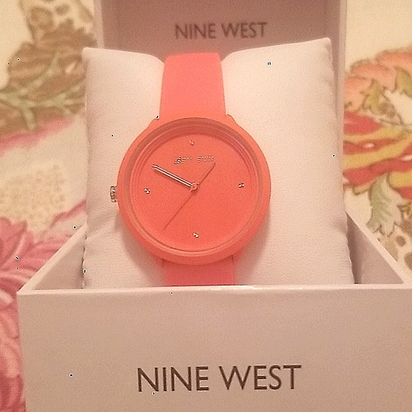 NINE WEST womens neon silicone watch - Picture 2 of 6